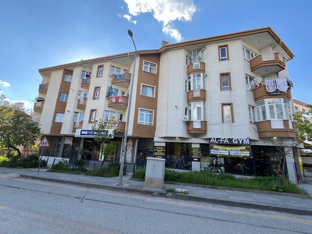 TÜRKÖZÜ 1. KAT ANA CADDE ÜZERI 3+1 SATILIK DAIRE