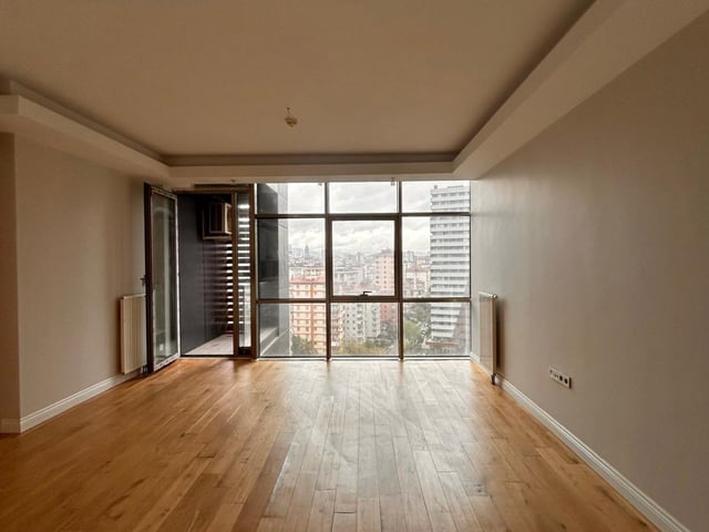 1071 KADIKÖY'DE  ÇİFT BALKONLU, 13. KAT  3+1  KİRALIK DAİRE