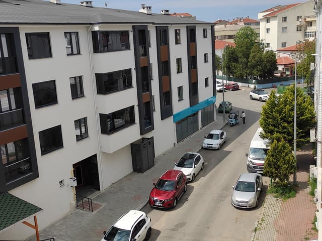 TEKRDAĞ MURATLI KİRALIK DAİRE 2+1 135 M2