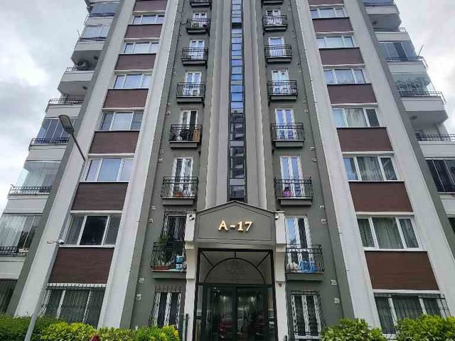 BAŞAKŞEHİR TARABYA SİTESİNDE 2+1 ARA KAT KİRALIK DAİRE