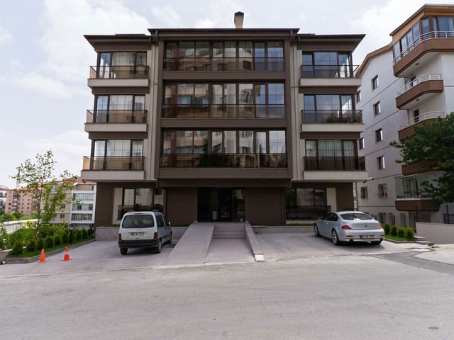 ORİON FLATS ZEMIN KAT KONUMUNDA SIFIR MOBİLYALI 1+1 DAİRE