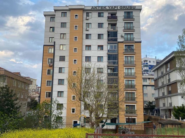 RE/MAX 7TEPE'DEN ÜMRANİYE ÇARŞI METRO'YA YÜRÜME MESAFESİNDE SATILIK 3+1 DAIRE