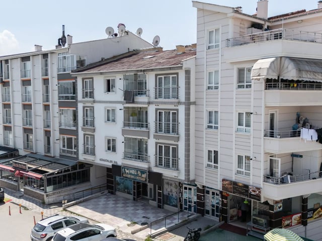 ERYAMAN MAHALLESİ'NDE SATILIK 3+1 DAİRE YAPILI