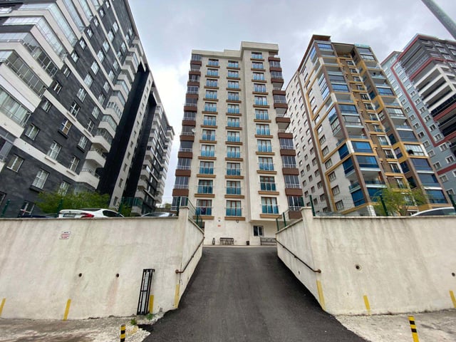 DURALİ ALIÇ MAHALLESİNDE FERAH 3+1 KİRALIK DAİRE