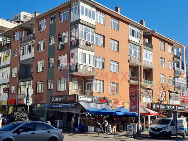 MALTEPE CEVİZLİ BAĞDAT CADDE ÜZERİ MARMARAY YAKINI SATILIK ARAKAT DAİRE