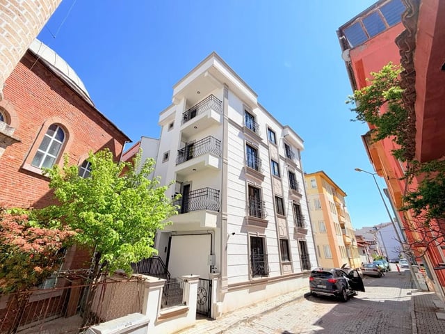 RE/MAX YAZ'DAN MERKEZİ KONUM AYGÖREN MAH'DE 2+1 SIFIR SATILIK DAIRE
