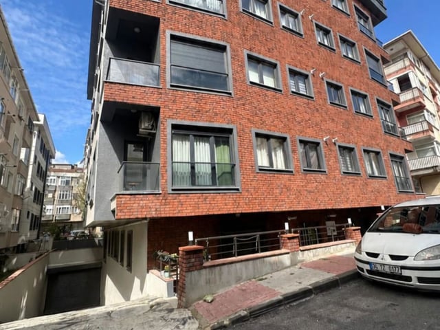 ALTINTEPE'DE KİRALIK 1+1 DAİRE KAPALI OTOPARKLI