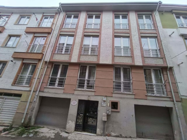 RE/MAX MOD'DAN SÜTLÜCE'DE GENİŞ KISMİ EŞYALI SATILIK 1+1 DAİRE