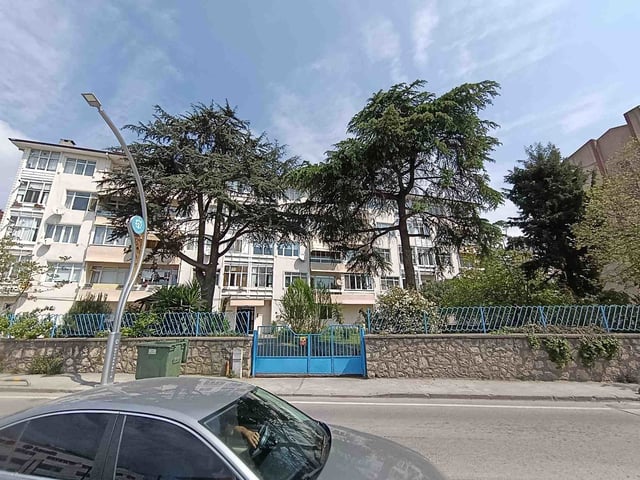 İZMIT YENI MAHALLE İNKILAP CADDESI’NDE SATILIK 3+1 DENIZ MANZARALI DAIRE