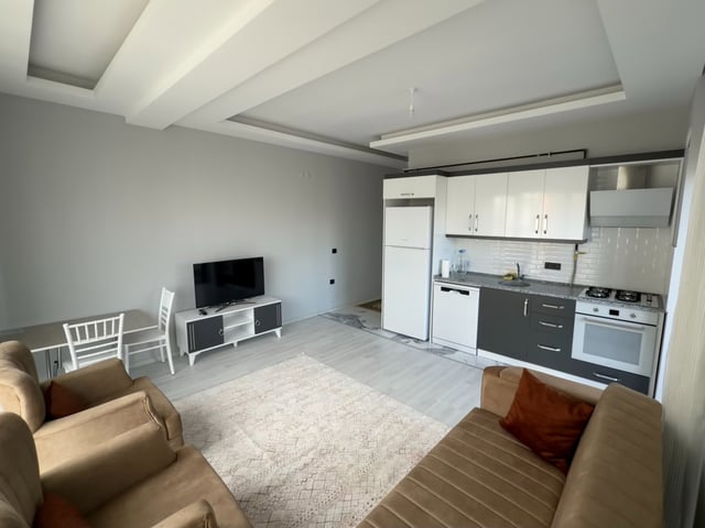 HÜSEYIN BOYLU'DAN KÖRFEZ'DE 55 M² EŞYALI KIRALIK 1+1 DAIRE