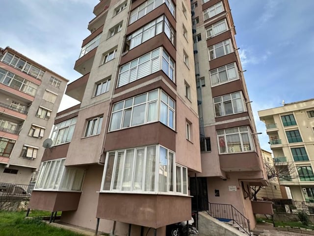 KARTAL ESENTEPE MAHALLESİNDE SATILIK 2+1 YATIRIMLIK DAİRE