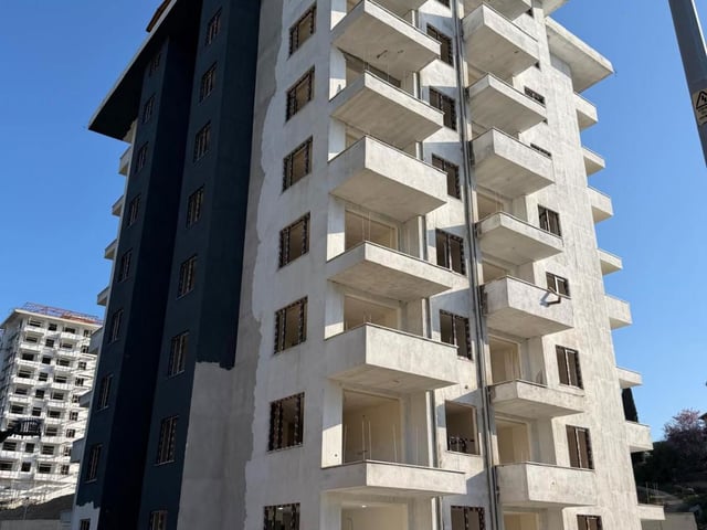 DEMIRTAŞTA SITE İÇINDE SATILIK LÜKS 1+1 DAIRE