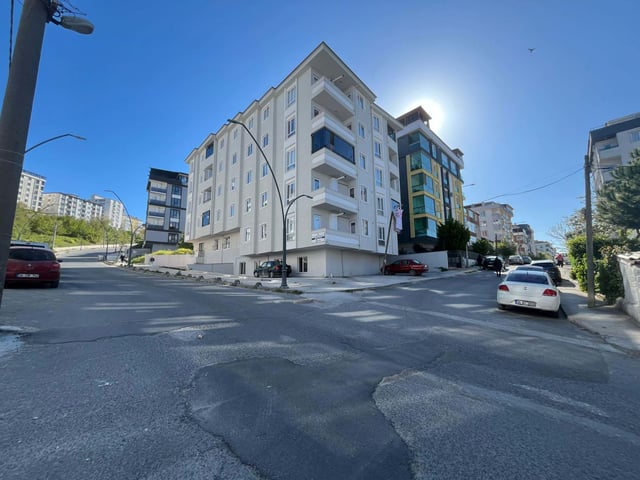 REMAX LAND'DEN 3+1 SATILIK DAİRE