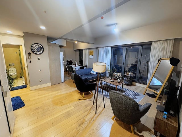 SİNPAŞ KULE 3'TE FUL EŞYALI BÜYÜK TİP 1+1 (FULLY FURNISHED FLAT)