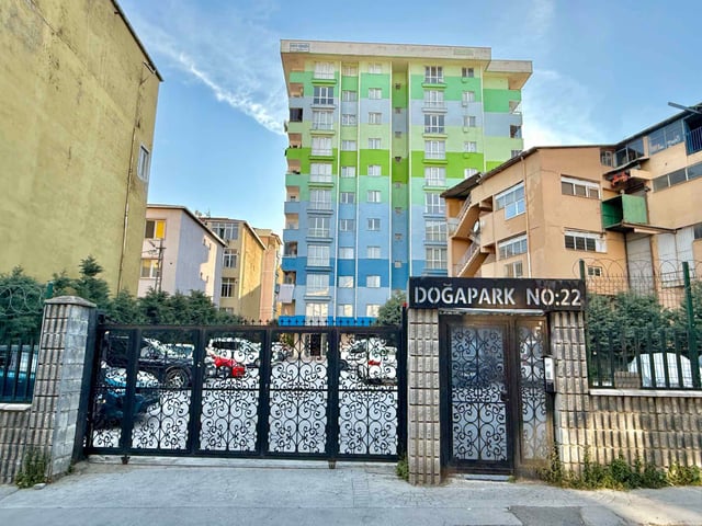 PENDIKTE METROYA YAKIN GÜVENLIKLI SITEDE 45 M² SATILIK OFIS