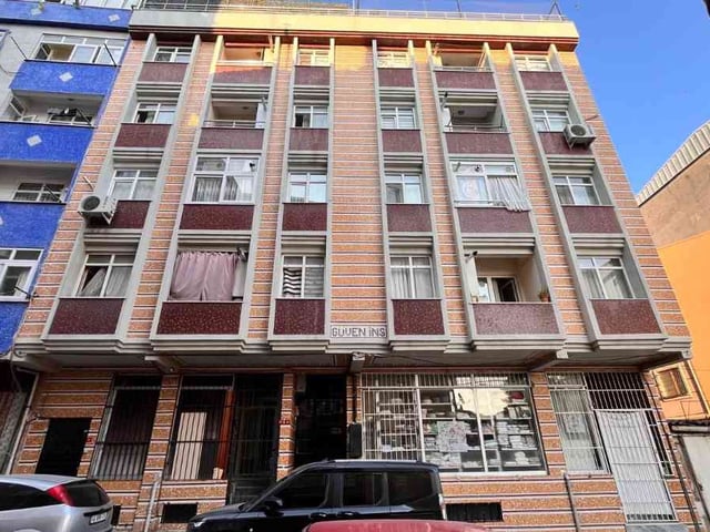 BAHÇELİEVLER’DE 3+2 TERASLI KREDİYE UYGUN SATILIK  DUBLEKS