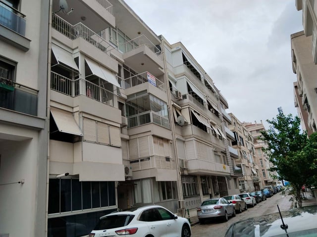 KARŞIYAKA DONANMACI MAHALLESI KIRALIK 3+1 DAIRE