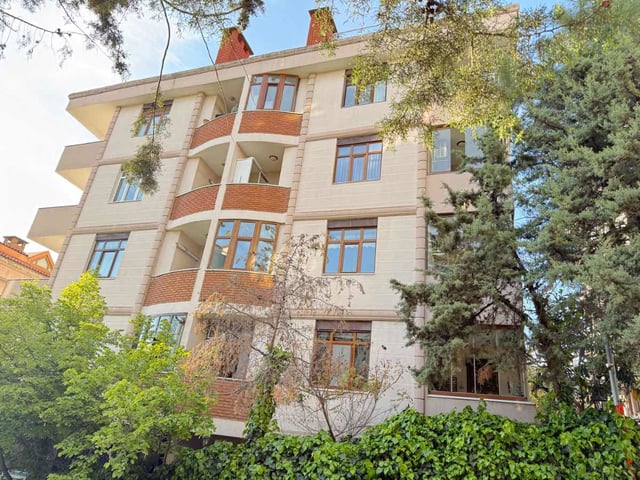ULUS MEF SITESI'NDE KIRALIK TEMIZ 3+1 ARA KAT