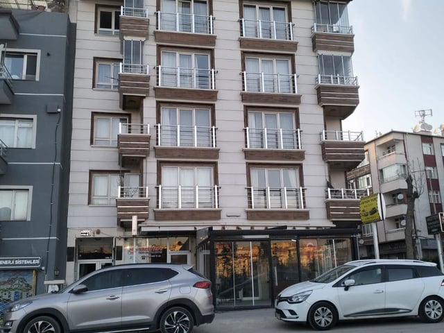 ANKARA CEBECI’DE MILLET BAHÇESI YANI, FERAH VE MERKEZI KONUMDA SATILIK DUBLEX DAİRE