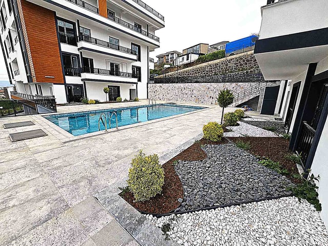 BAŞISKELEDE DENIZ VE DOĞA MANZARALI KIRALIK 2+1 DUBLEKS DAIRE