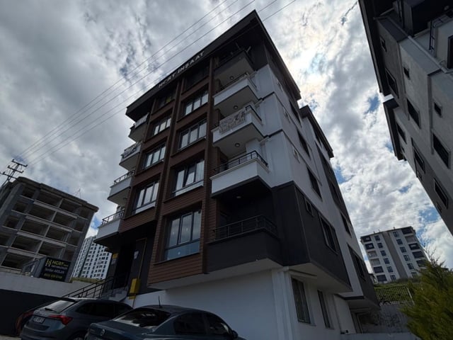 REMAX YUNUS'TAN KÖRFEZDE EŞYALI 1+1 SATILIK DAİRE