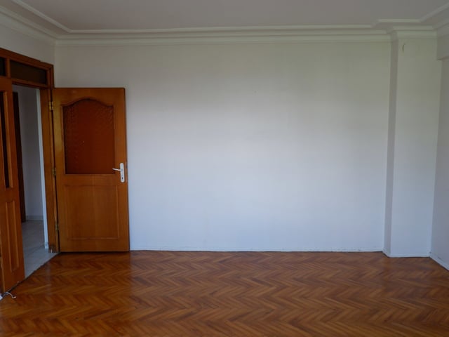 ACIBADEM CADDESINE 1. PARALEL KIRALIK 3+1 DAIRE 130 M2