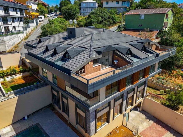 SARIYER MADEN MAHALLESİ KİRALIK ÇATI DUBLEKSİ 5+1 DAİRE
