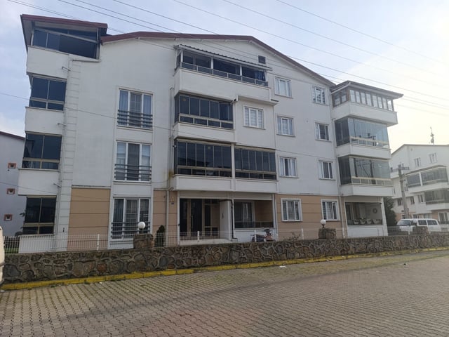 KARTEPE UZUNÇIFTLIK ELIZAN 5 EVLERI’NDE SATILIK 2+1 MODERN DAIRE!