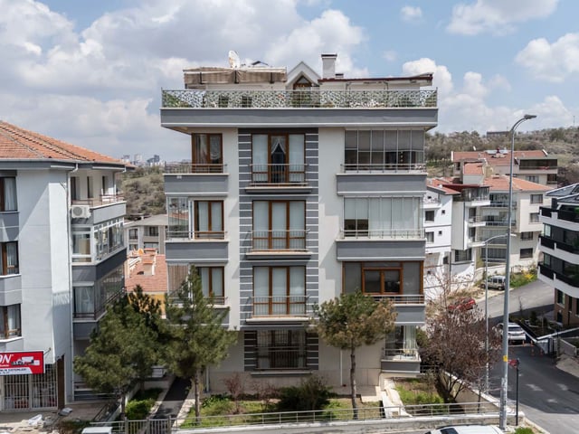 ÇANKAYA KIRKKONAKLAR’DA SATILIK GENİŞ 4+1 DAİRE