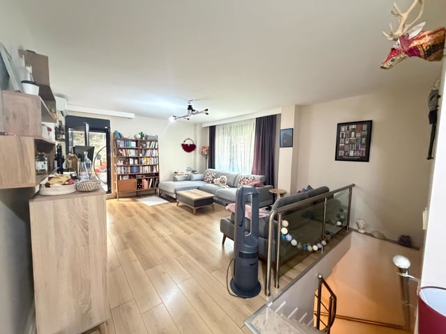 ALTUNİZADE 'DE YENİ BİNADA, ÖZEL 2 KIŞ BAHÇELİ 3+1 SATILIK DAİRE