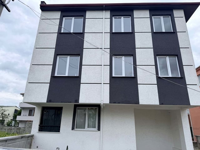 RE/MAX LAVANDA GÜVENCESİYLE HAVUZLAR MAH. SATILIK 1+1 DAİRE!