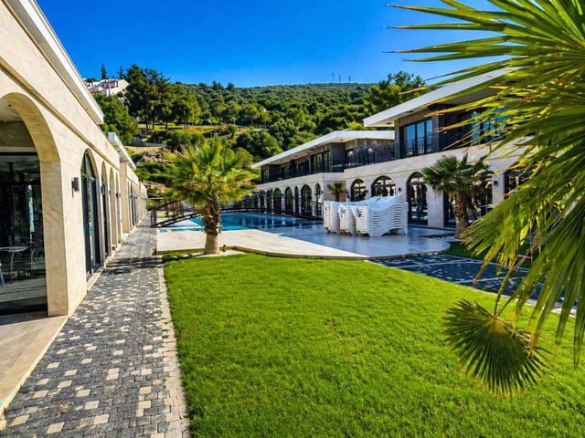 KUŞADASI KUŞTUR’DA 15 DAİRE TOPLU SATIŞ! ÖZTAŞ COUNTRY’DE EŞYALI, HAVUZLU, DENİZE YÜRÜME MESAFESİ