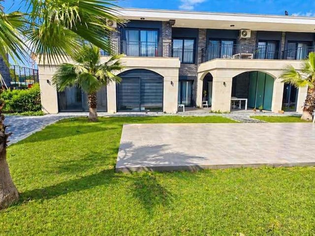 KUŞADASI KUŞTUR’DA ÖZTAŞ COUNTRY’DE 2+1 DAİRE HAVUZLU SİTEDE DENİZE YÜRÜME MESAFESİNDE