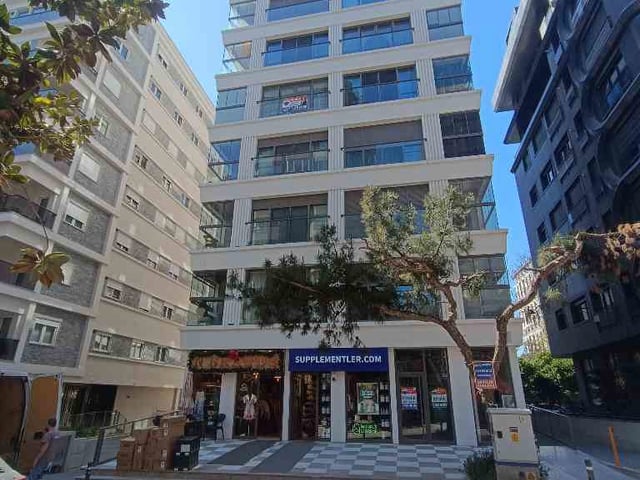 KADIKÖY ŞAŞKINBAKKAL NOTER SOKAK SAHİL TARAFINDA KİRALIK 3+1 DAİRE