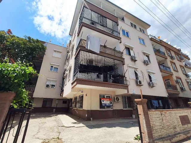 KONUKSEVER'DE SATILIK 3+1 GİRİŞ DAİRE