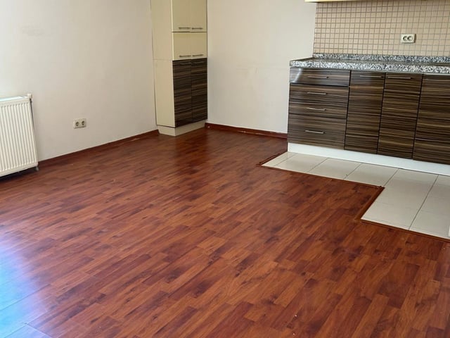PENDIK MERIDYEN EVLERI SITESI'NDE TERASLI KIRALIK 1+0 DAIRE