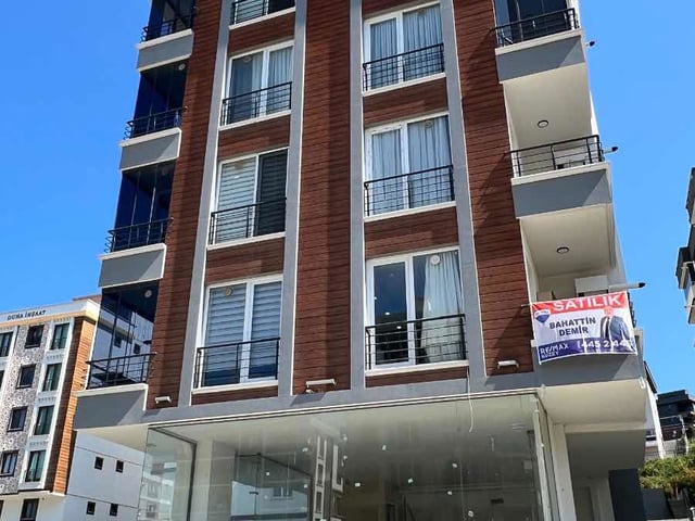 BAHATTİN'DEN HARİKA KONUMDA SATILIK 1+1 DAİRE