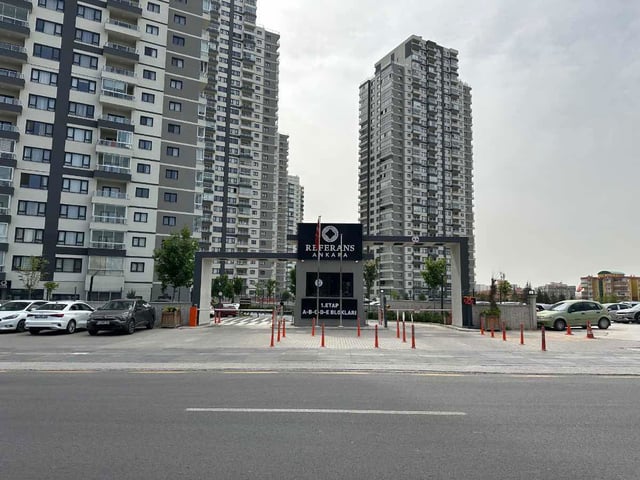 REFERANS ANKARA SİTESİNDE 27. KATTA SATILIK FIRSAT DAİRE