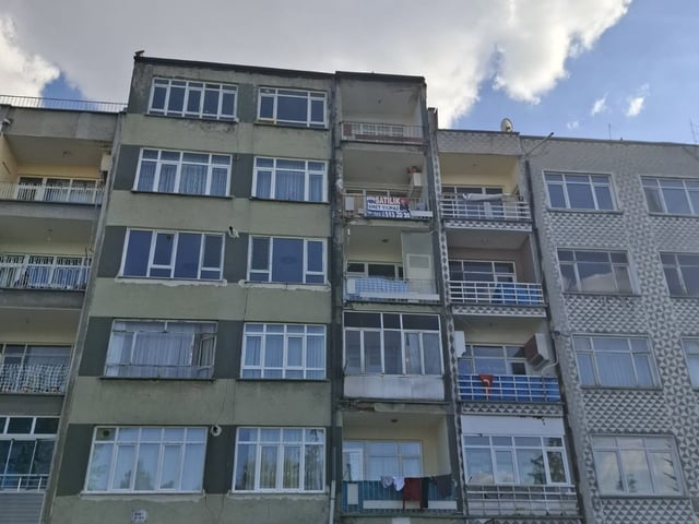AYDINLIK EVLER MAHALLESİNDE  SATILIK KOMBİLİ 3+1 FIRSAT DAİRE