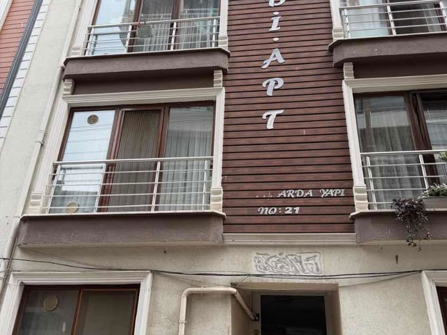 İZMIT CEDIT MAHALLESINDE EŞYALI 1+1 KIRALIK DAIRE