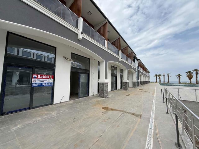 YENİFOÇA BİVALOFT PROJESİNDE SATILIK 1+1 HAVUZ CEPHE DAİRE