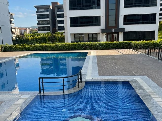 REMAX BEYAZ ÖNÜ AÇIK MERCANPARK KİRALIK 3+1 FERAH DUBLEKS