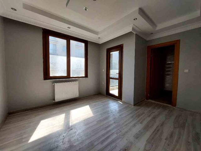 BEYLİKDÜZÜ KAVAKLI 4+2 KİRALIK DUBLEKS DAİRE