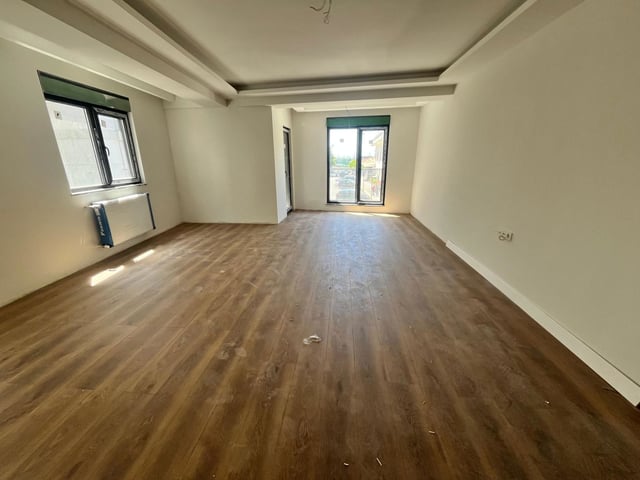 PENDİK SAHİLE 150 M,SIFIR,ÇOK GENİŞ ,SATILIK 3+1
