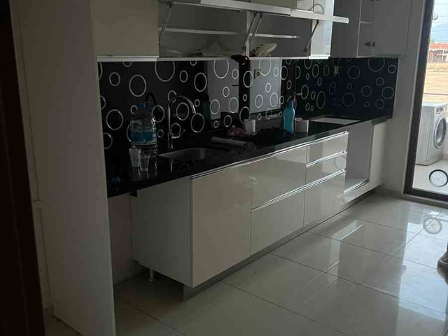 MARİNA 1 SİTESİNDE 3+1 ARA KAT DENİZ MANZARALI KİRALIK DAİRE