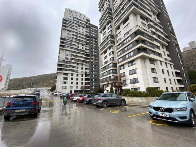 GÜNEYPARK 2 SİTESİ NET 110 M2 3+1 BAKIMLI TEMİZ DAİRE