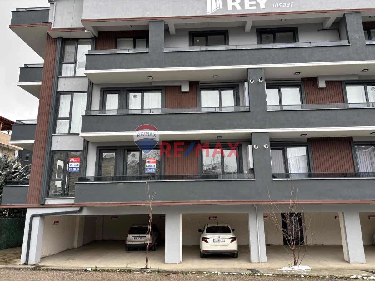 KOCAELİ BAŞİSKELEDE BELEDİYE YAKINI KİRALIK 2+1 EBEVEYN BANYOLU KIRALIK DAIRE