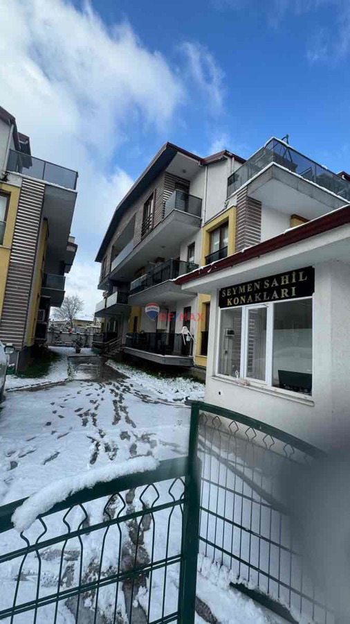 BAŞİSKELE SEYMENDE HAVUZLU SİTE İÇİ 4+1 SATILIK DAİRE