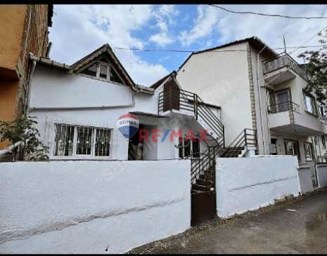 DERİNCE DUMLUPINARDA SATILIK FIRSAT MÜSTAKİL EV