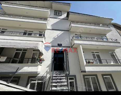 İZMİT MERKEZİ KONUMDA TARAMWAYA YAKIN 3+1DUBLEXS DAİRE